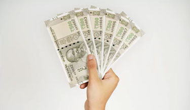 6 Things to Consider While Lending Cash to Your Family or Friends