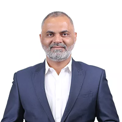 आशीष तिवारी - चीफ़ मार्केटिंग एंड पीपल ऑफिसर